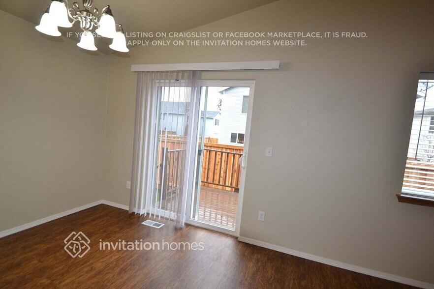 Building Photo - 4835 204th St Ct E