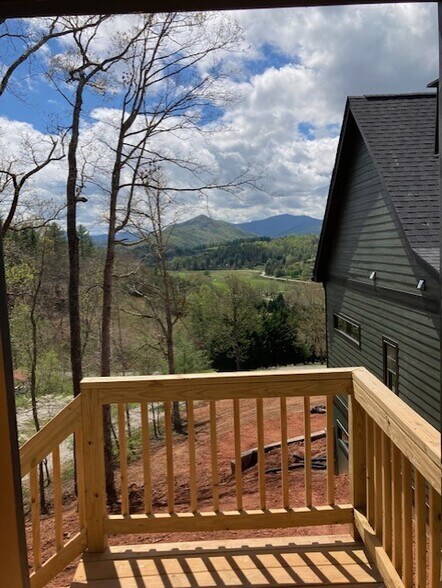 Long range view - 13 Cherry Top Trl