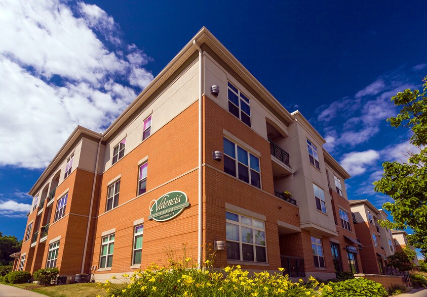Valencia Place 7781 Elmwood Ave Middleton WI 53562 Apartment Finder
