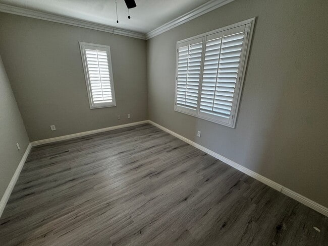 Building Photo - 2nd Floor Condo in Murrieta