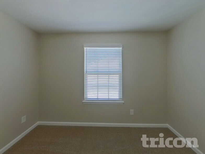 Building Photo - 1302 Harkey Creek Dr