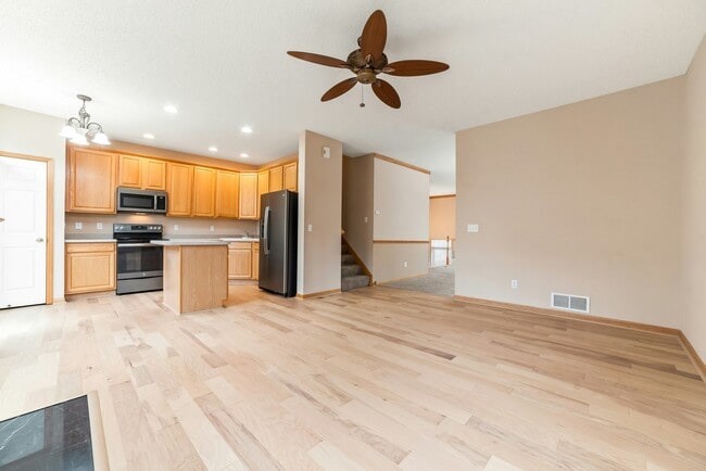 Building Photo - 15726 Frisian Ln