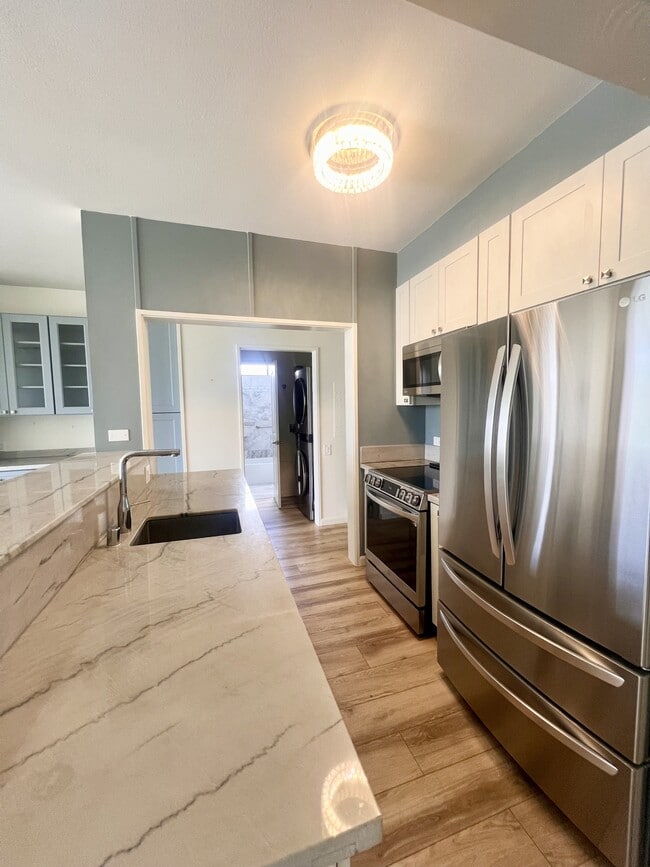 Building Photo - 1030 Aoloa Pl