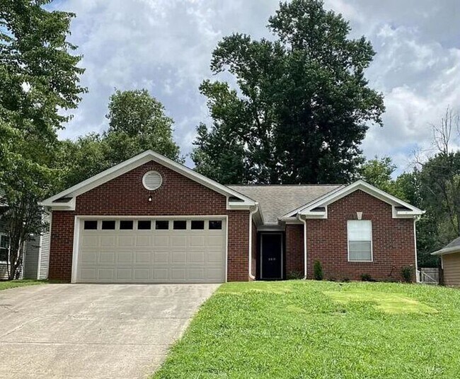 Primary Photo - Charming home in the heart of Madison!