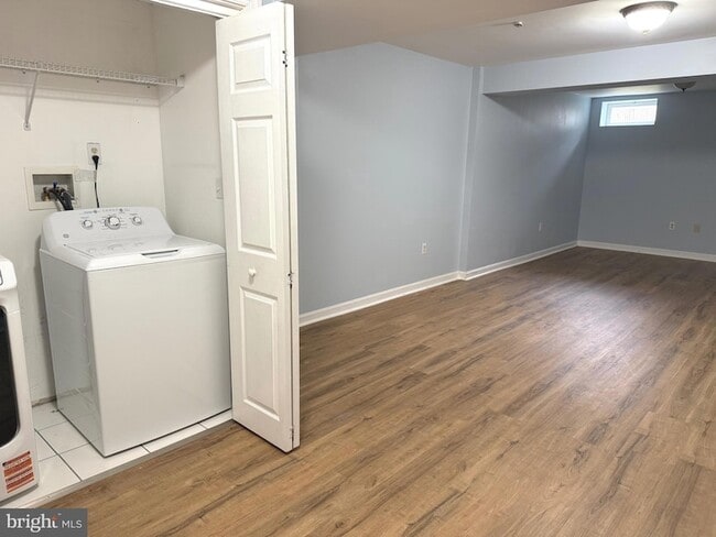 Building Photo - 5327 Abbeywood Ct