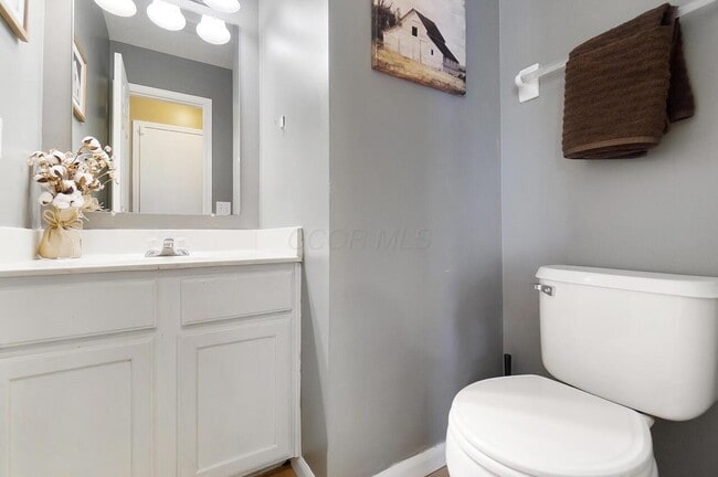 Building Photo - 5710 English Rose Dr