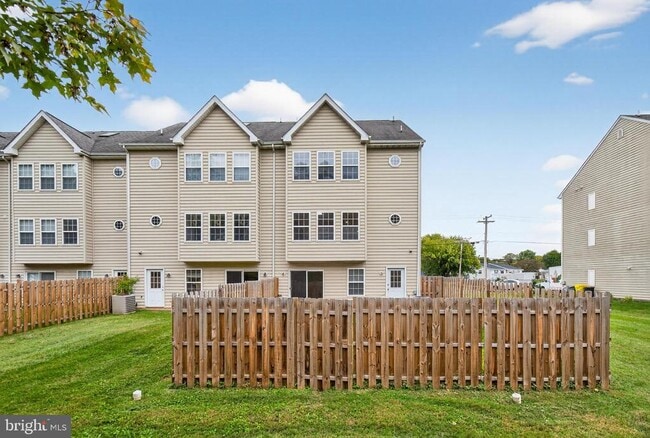 Building Photo - 266 Brock Bridge Rd