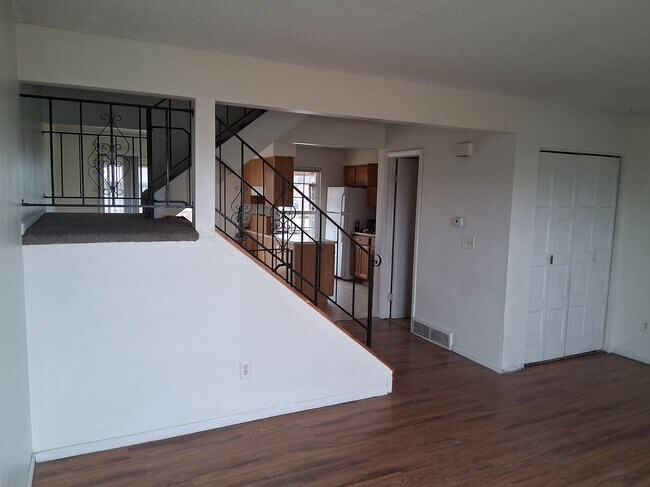 Building Photo - 16484 E 14th Pl