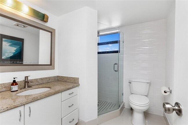 Building Photo - 2401 S Ocean Dr