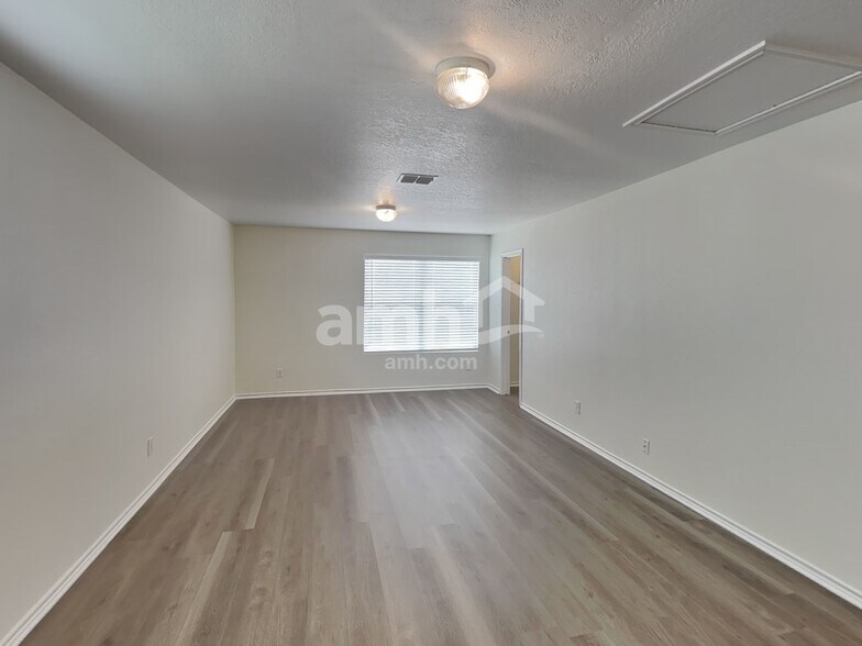 Building Photo - 629 Northhill Cir