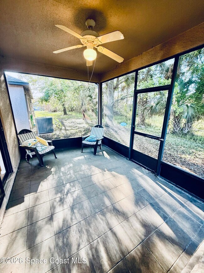 Building Photo - 402 Breckenridge Cir SE