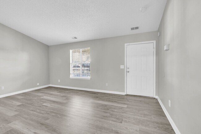 Building Photo - Welcome to your beautifully refreshed home in Hampton, where comfort, style, and convenience come...