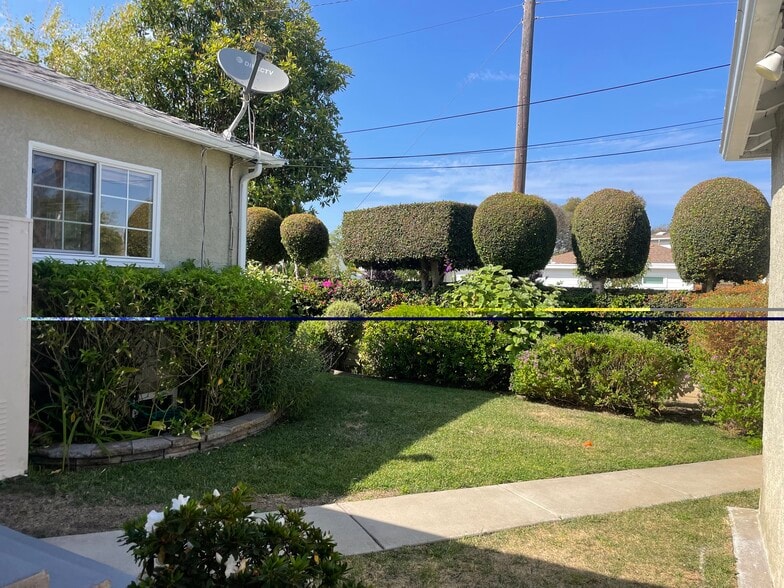 Building Photo - 12606 Bonaparte Ave