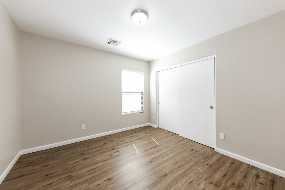 Building Photo - 12530 W Willow Ave