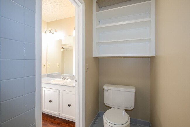 Building Photo - Spacious 3 Bed 2 Bath Condo in Tulsa!