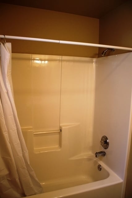 Building Photo - Rent Incentive $250.00 for First Full Mont...