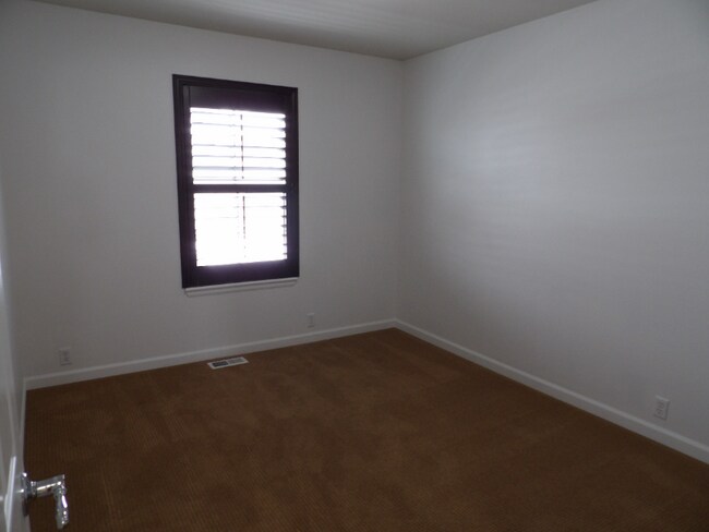Building Photo - 1263 Walters Point