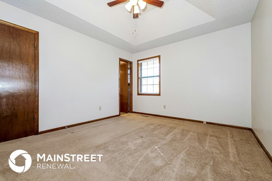 Building Photo - 11433 N Highland Ave