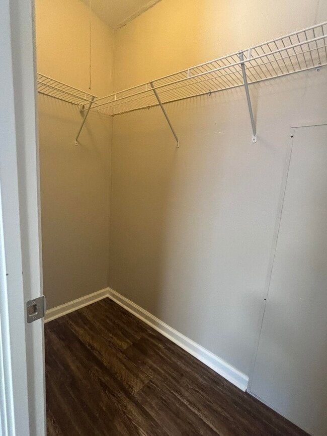 Building Photo - 1895 Wild Cherry Dr