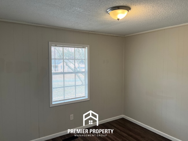 Building Photo - 239 Wilbanks Rd