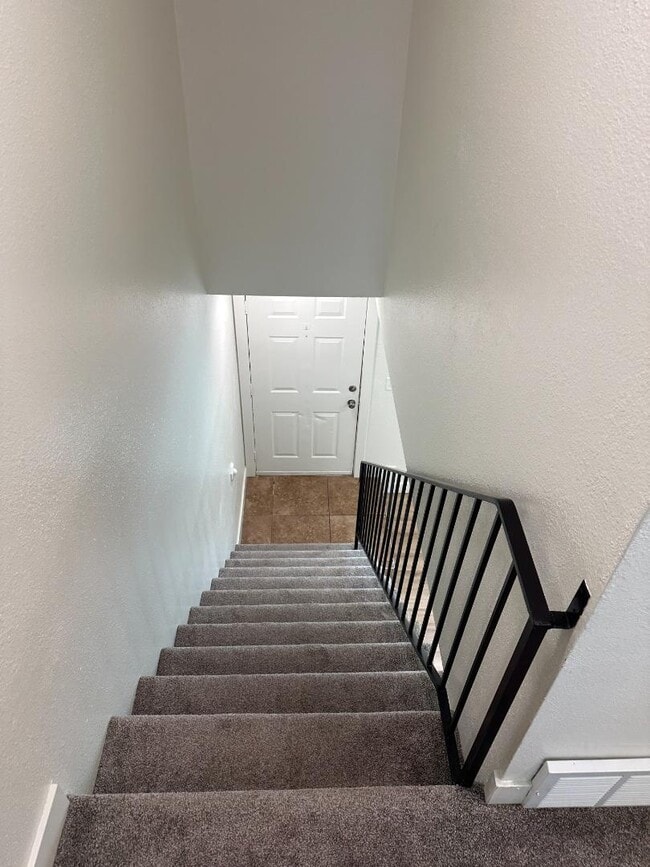 Building Photo - 7486 S 1000 E