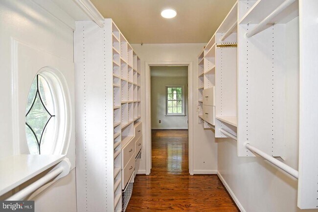 Building Photo - 7646 Huntmaster Ln