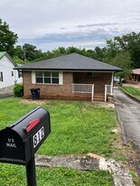 Building Photo - 812 Poindexter Ave