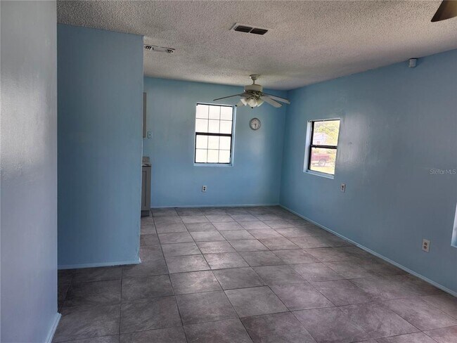 Building Photo - 1038 26th St