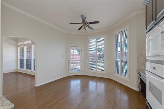 Building Photo - 3704 Roxbury Ln