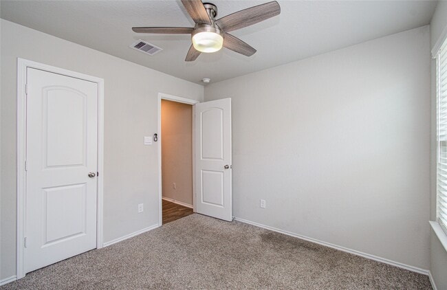 Building Photo - 20835 Medford Landing Ln