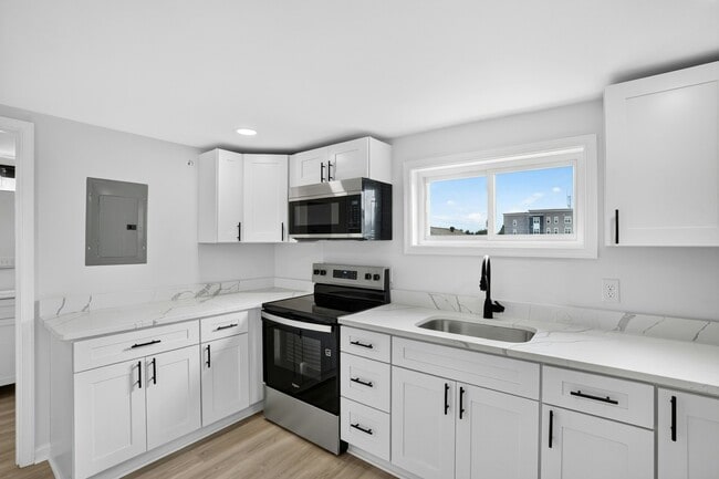 Building Photo - 428 S Governors Ave