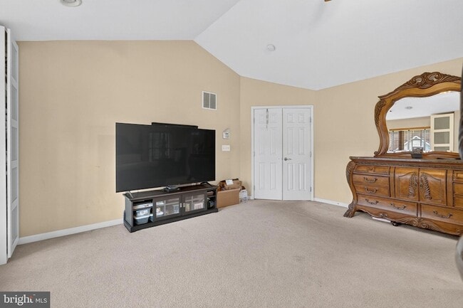 Building Photo - 13016 Pilgrims Inn Dr
