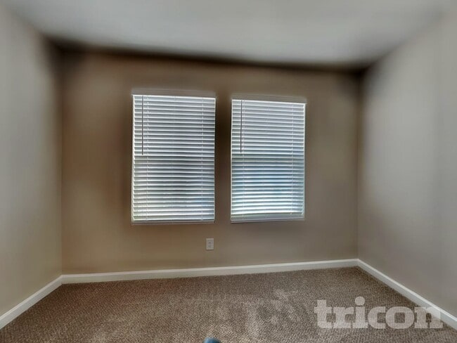 Building Photo - 357 Indian River Dr