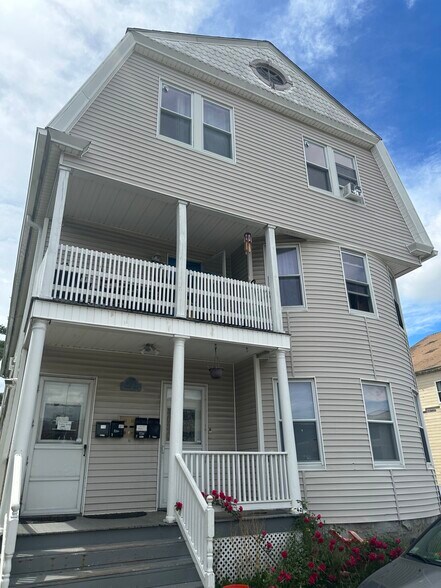 Primary Photo - 90 Vernon St