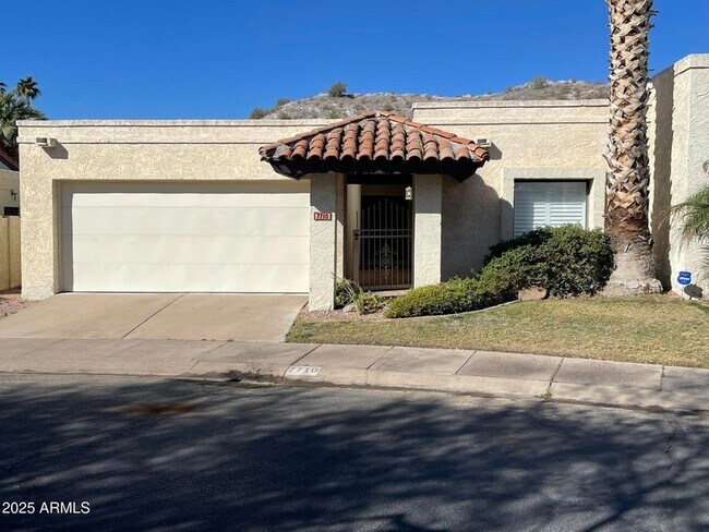 Primary Photo - 7710 N 17th Pl
