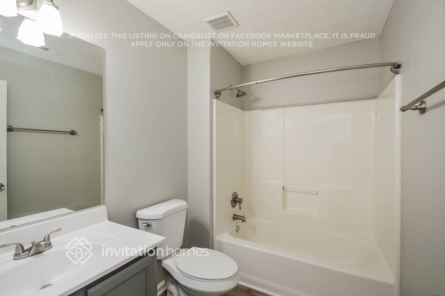 Building Photo - 423 Crested View Dr