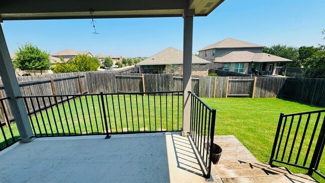 Building Photo - 1605 Gerald Ln