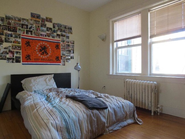 Building Photo - 176 Winthrop Rd