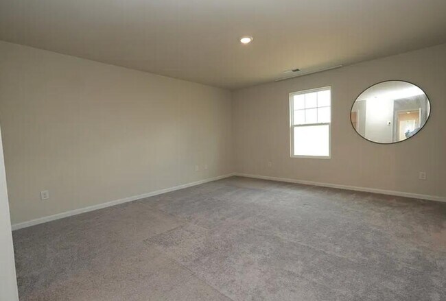 Building Photo - 1338 Woodhouse Dr