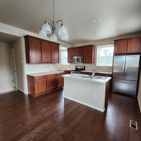 Building Photo - 10314 Bellwether Ln