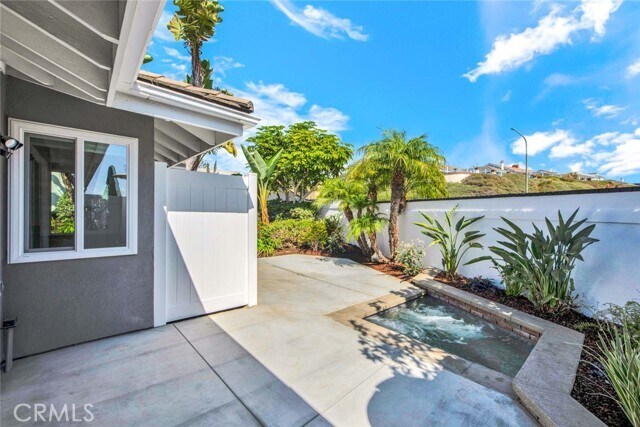 Building Photo - 804 Gardenia Way