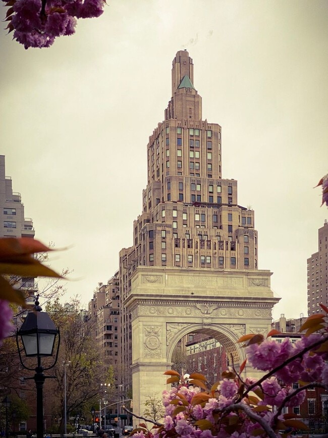 Building Photo - 1 5th Ave