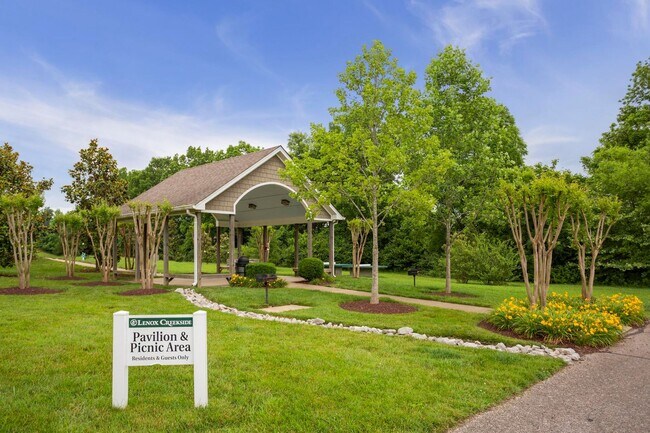 Building Photo - 8441 Callabee Way