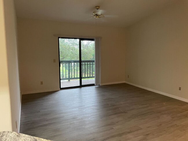 Building Photo - Spacious 3-Bed, 2-Bath Condo Oasis in Beautiful Suntree