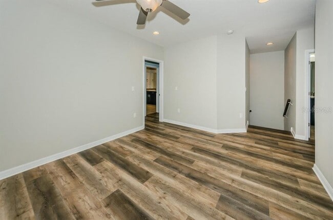 Building Photo - 558 53rd Ave N