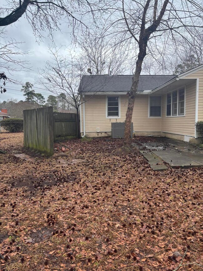 Building Photo - 232 Pinckney St