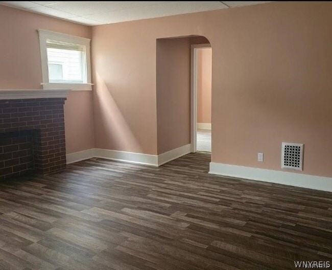 Building Photo - 196 Englewood Ave