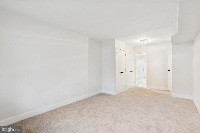 Building Photo - 1609 Painters Crossing