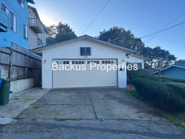 Building Photo - Wonderful remodeled Home in Monterey