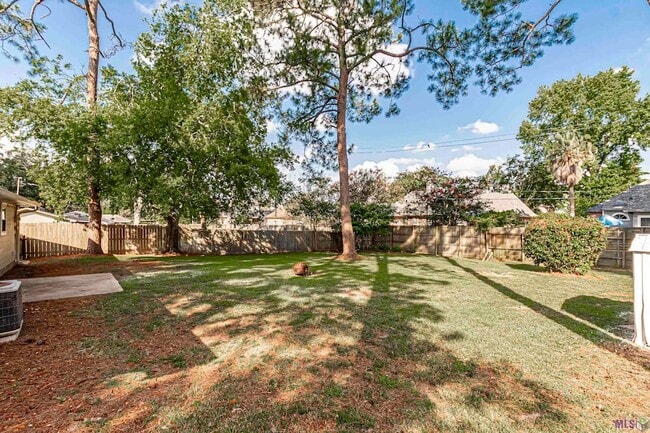 Building Photo - 775 Dentation Dr